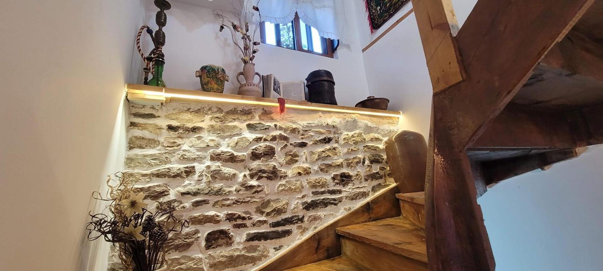 Gjirokastër Guest House Emily מראה חיצוני תמונה