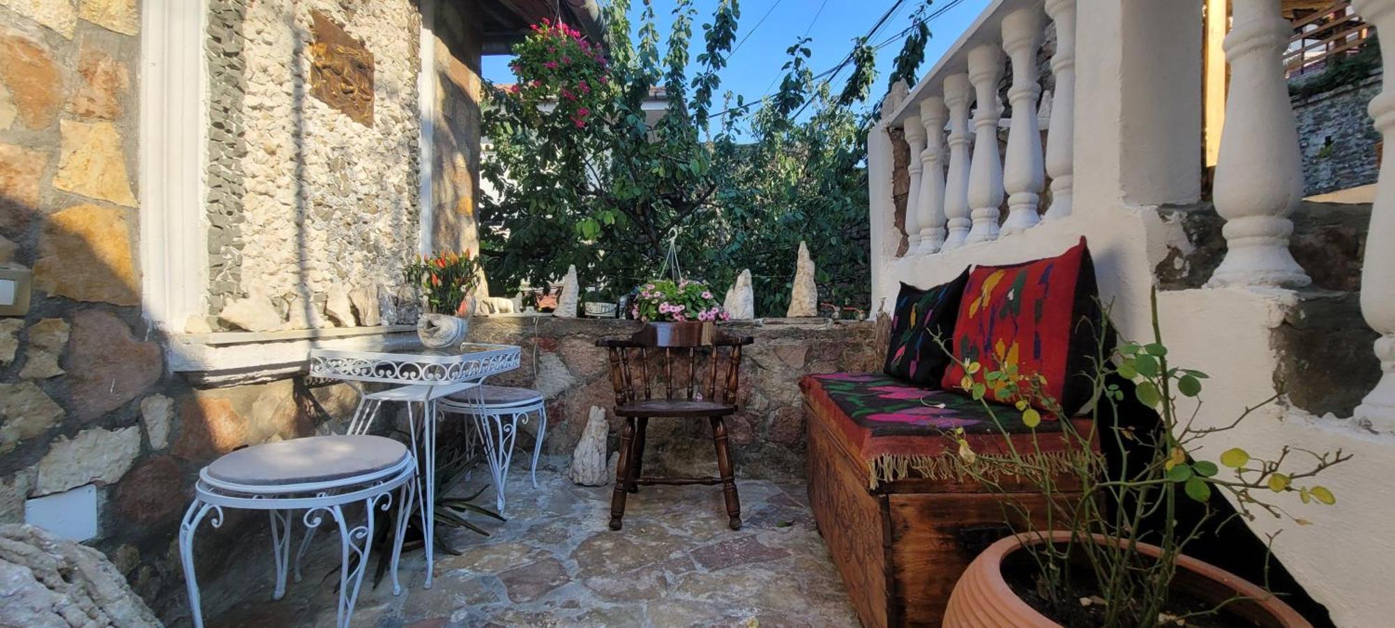 Gjirokastër Guest House Emily מראה חיצוני תמונה